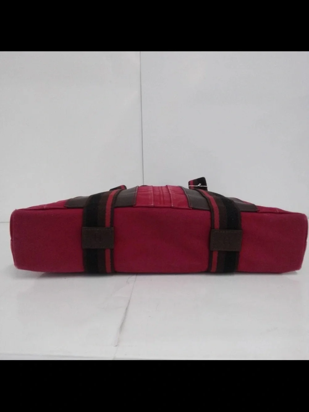 Hermes spacious messenger